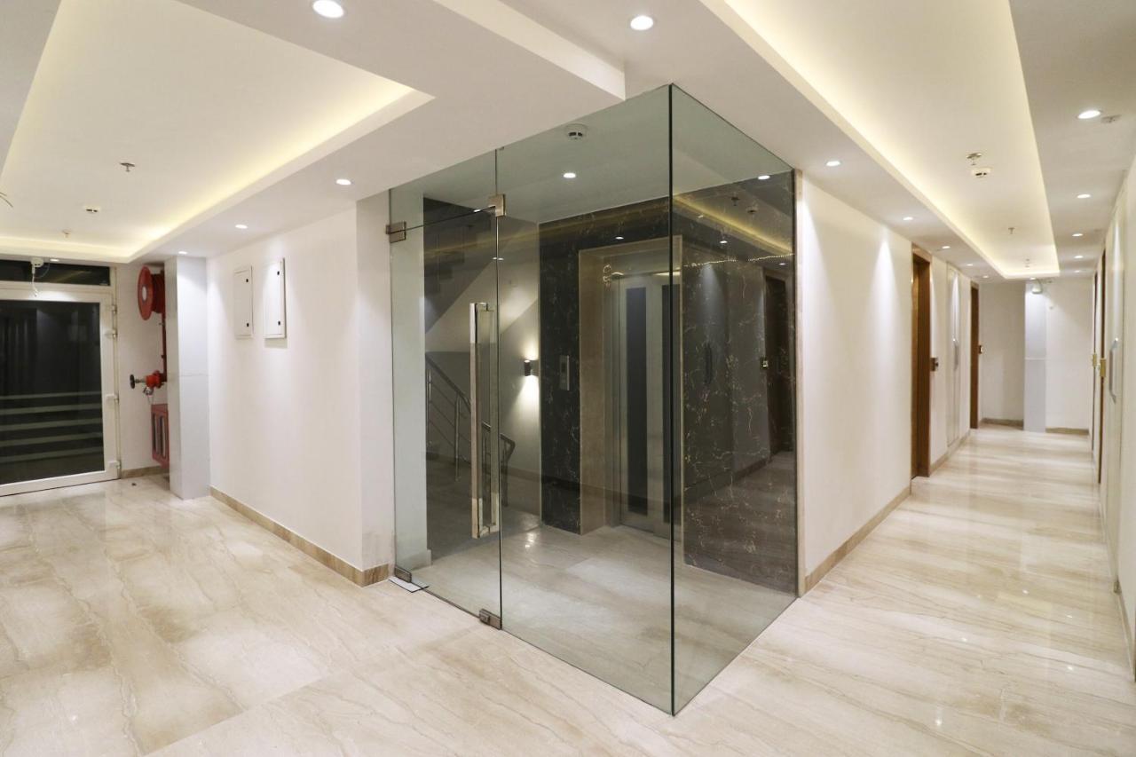 Capital O Hotel Star Inn Near Chhatarpur Metro Station New Delhi Extérieur photo