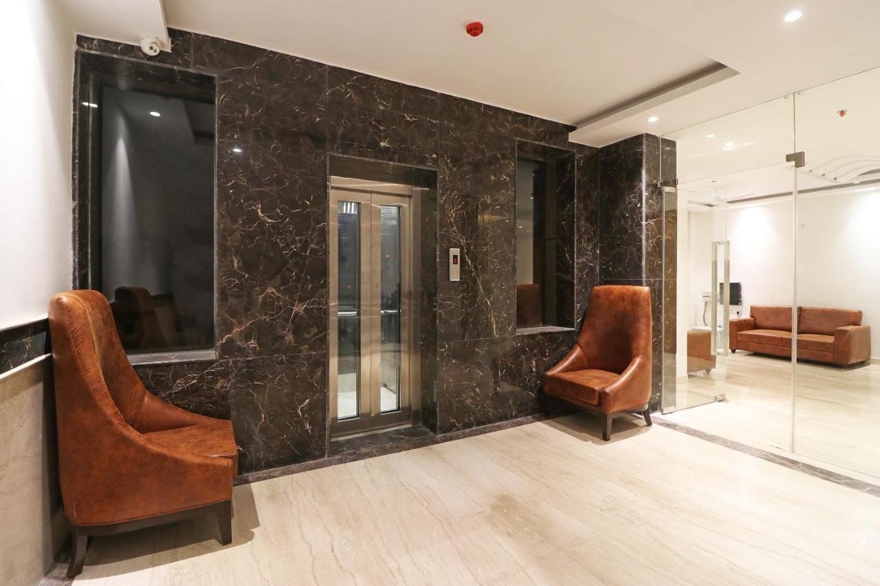 Capital O Hotel Star Inn Near Chhatarpur Metro Station New Delhi Extérieur photo